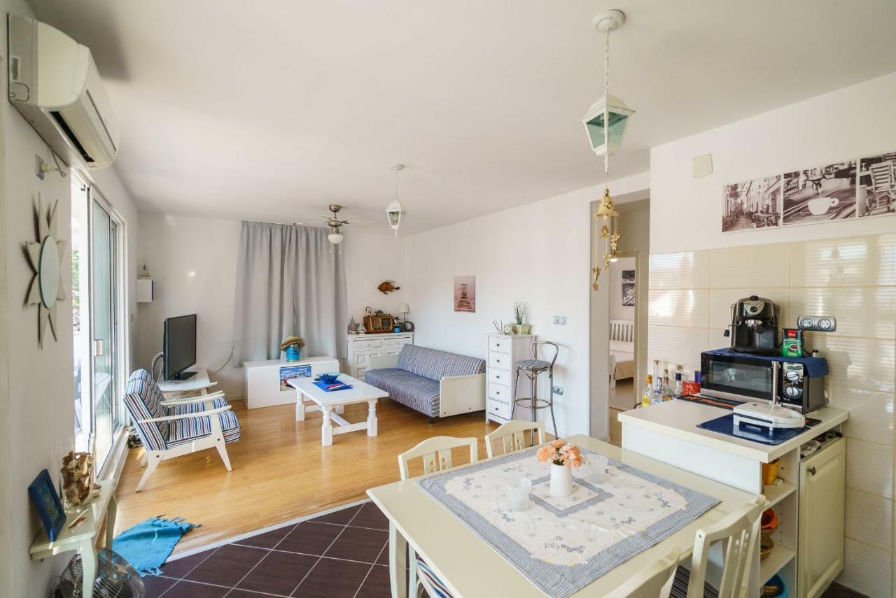 Terrasol Apartments โตรกีร์ ภายนอก รูปภาพ