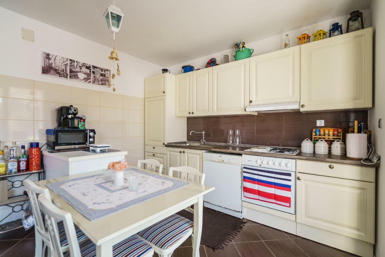 Terrasol Apartments โตรกีร์ ภายนอก รูปภาพ